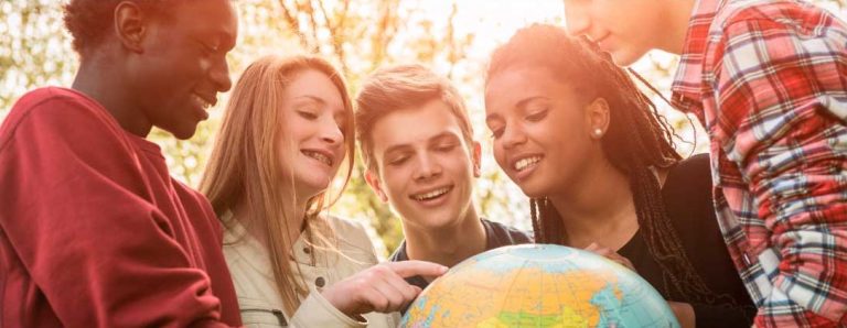 4 Factores que determinan la rebeldía en tu adolescente